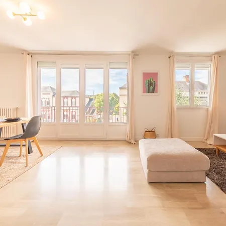 Апартаменты Meuble Spacieux Et Lumineux Centre Эврё