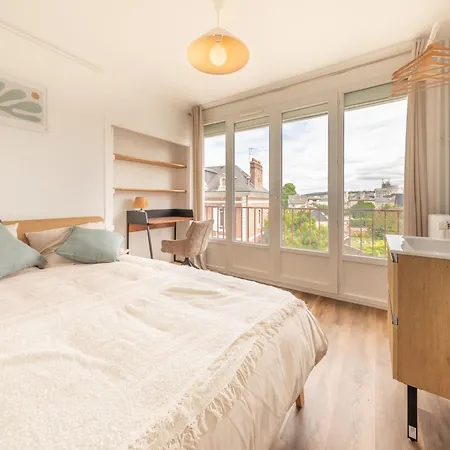 Meuble Spacieux Et Lumineux Centre Апартаменты *